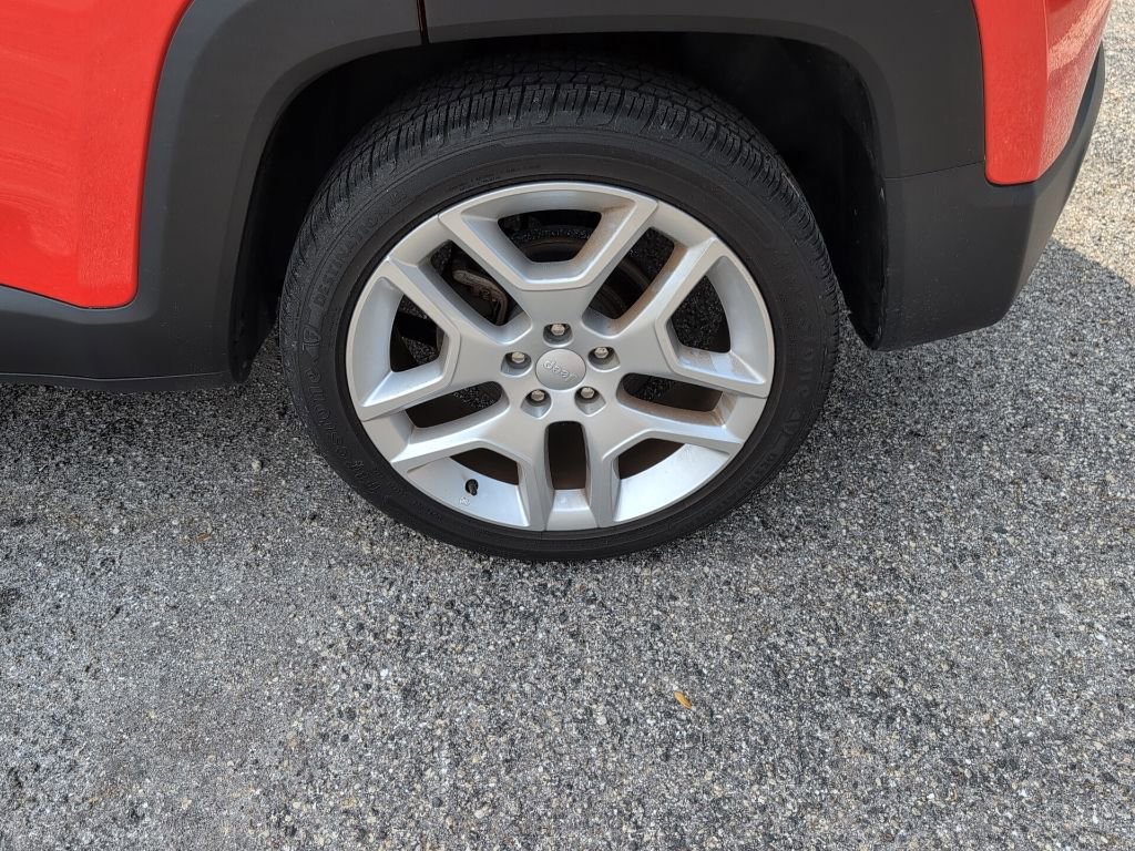 Used 2021 Jeep Renegade Latitude w/ Convenience Group image 13