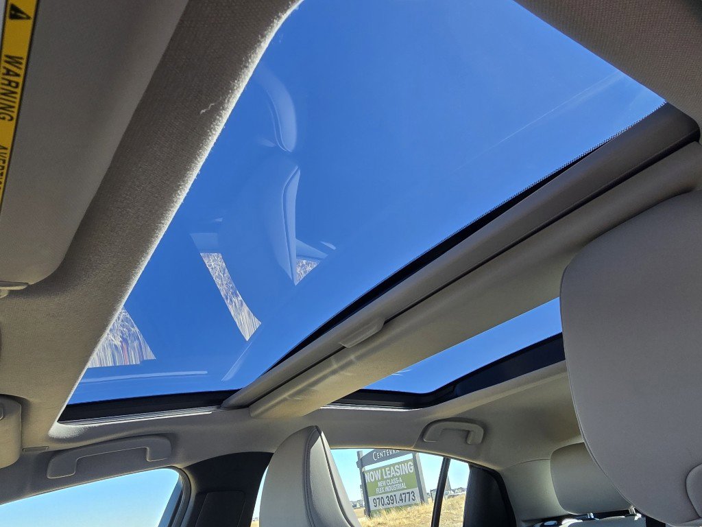 Used 2024 Toyota Prius XLE image 25