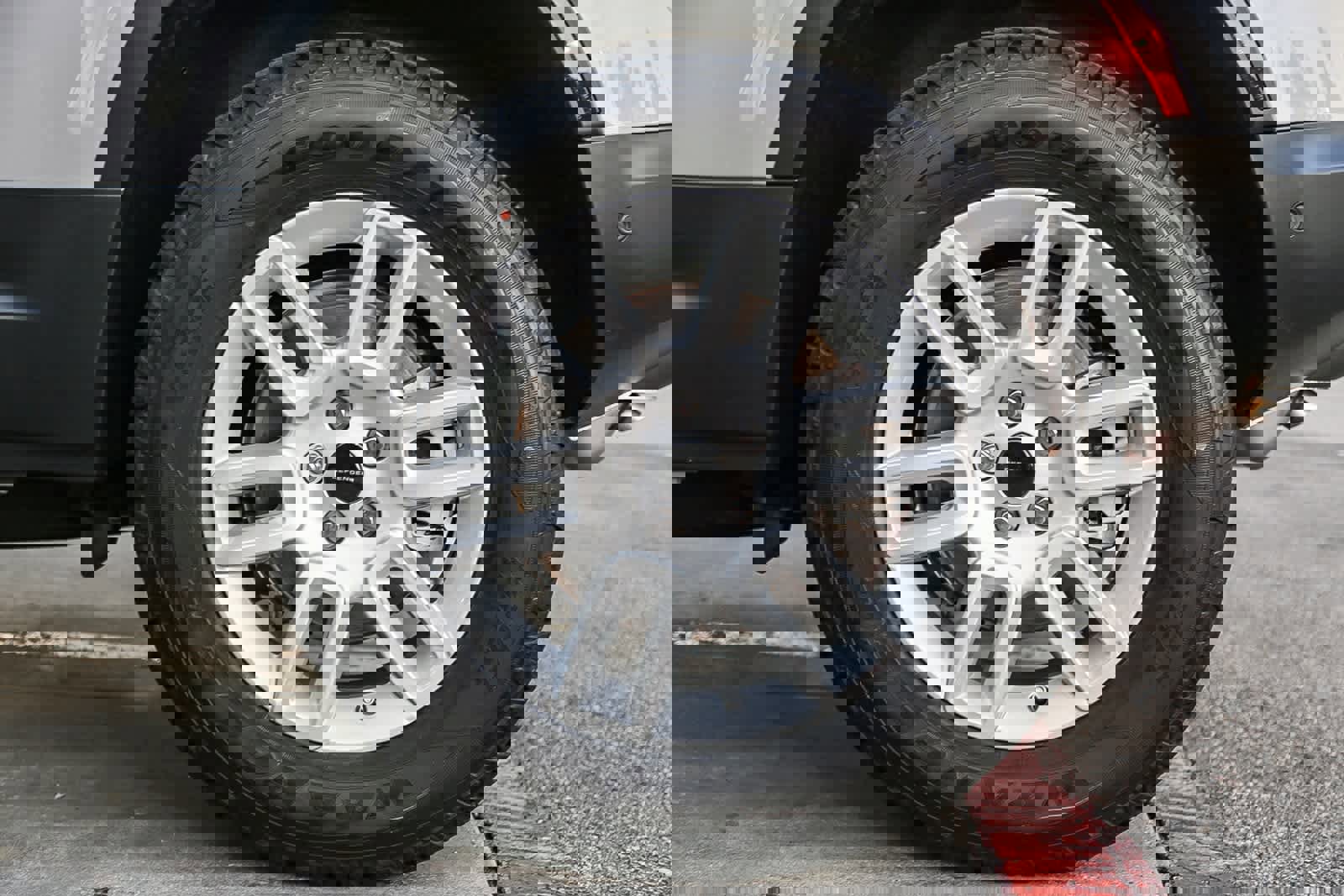 New 2026 Land Rover Defender 110 S image 11