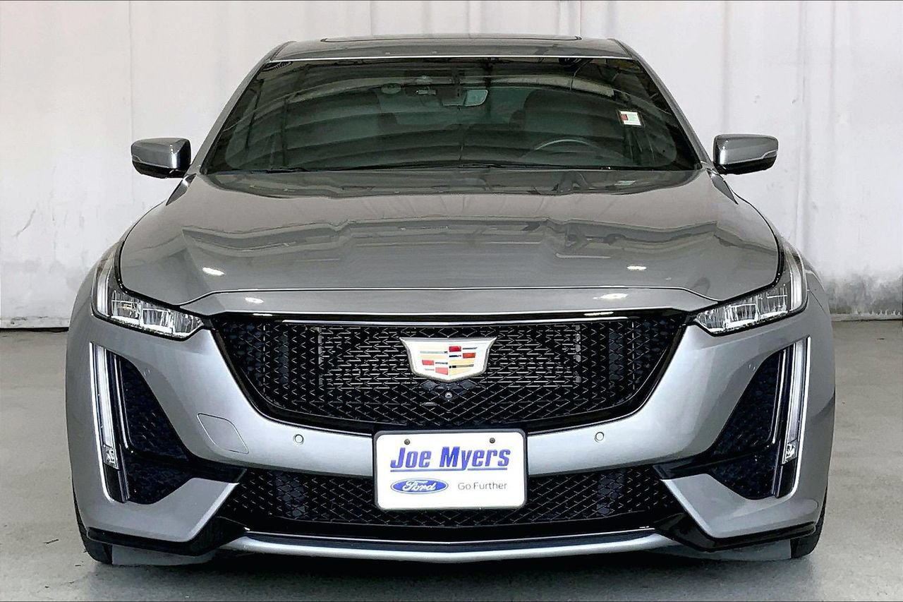 Used 2023 Cadillac CT5 V w/ Premium Package RWD image 2
