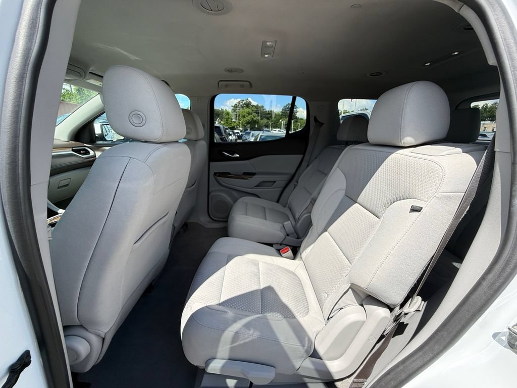 Used 2022 GMC Acadia SLE FWD image 23
