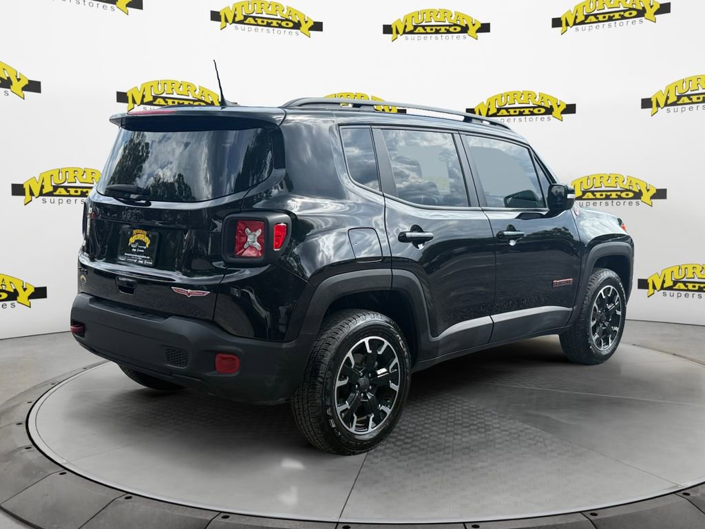 Used 2023 Jeep Renegade Trailhawk w/ Trailhawk Elite Group AWD/4WD image 5