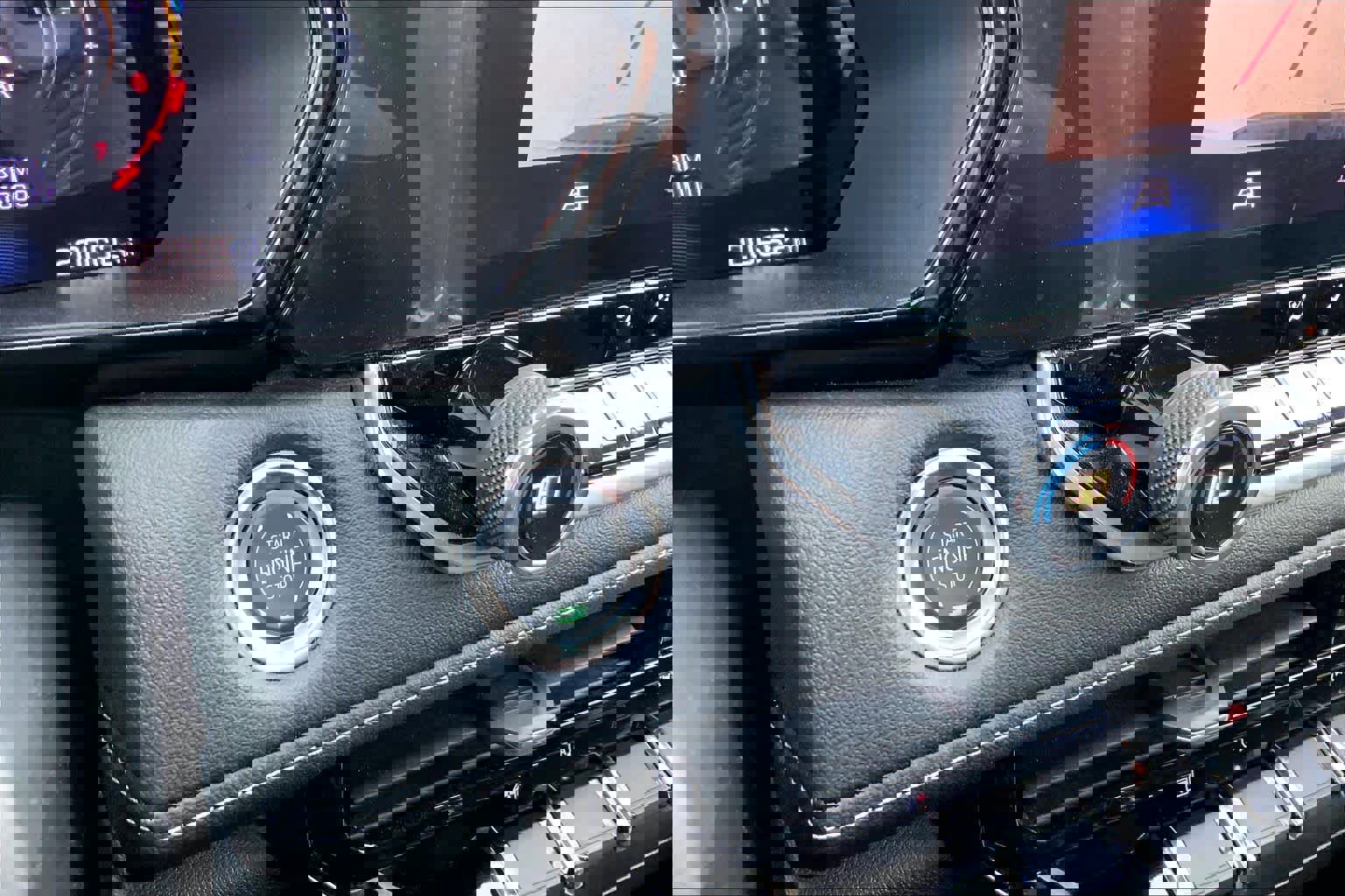 Used 2024 Chevrolet Colorado LT w/ LT Convenience Package image 35