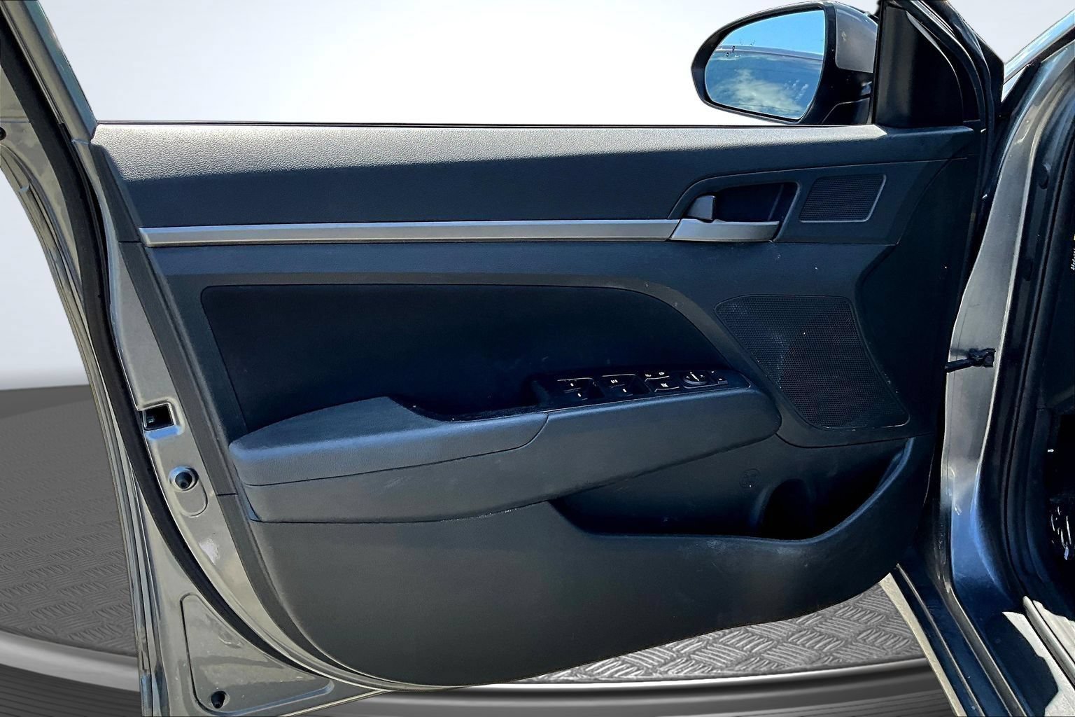 Used 2018 Hyundai Elantra SEL w/ Cargo Package FWD image 19