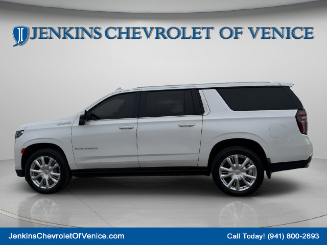Used 2022 Chevrolet Suburban High Country RWD image 8