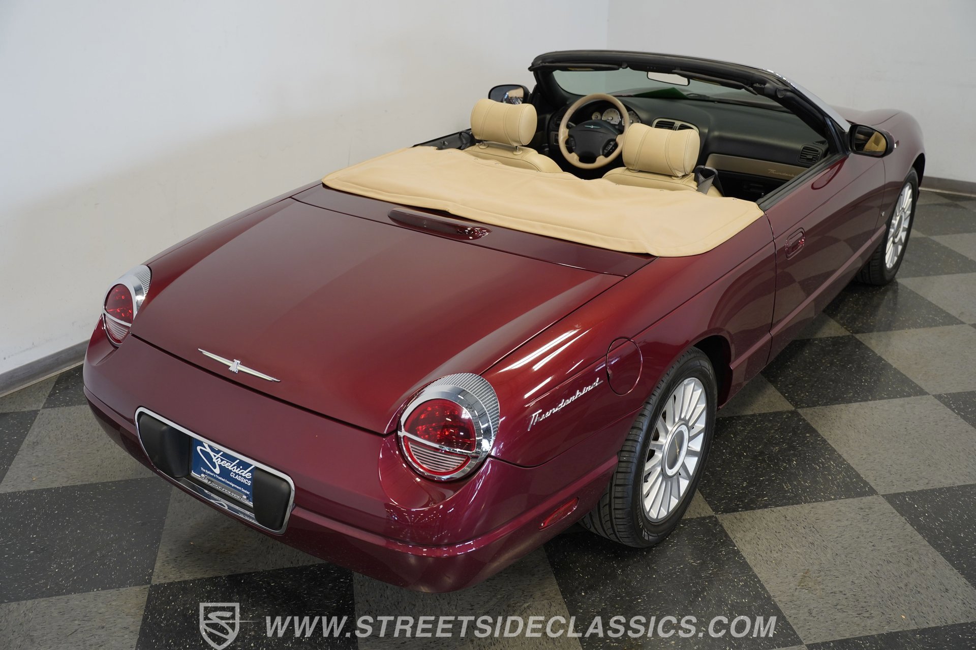 Used 2004 Ford Thunderbird RWD image 33