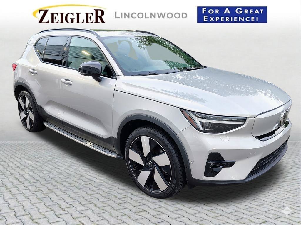 Used 2023 Volvo XC40 Recharge Ultimate AWD/4WD image 3