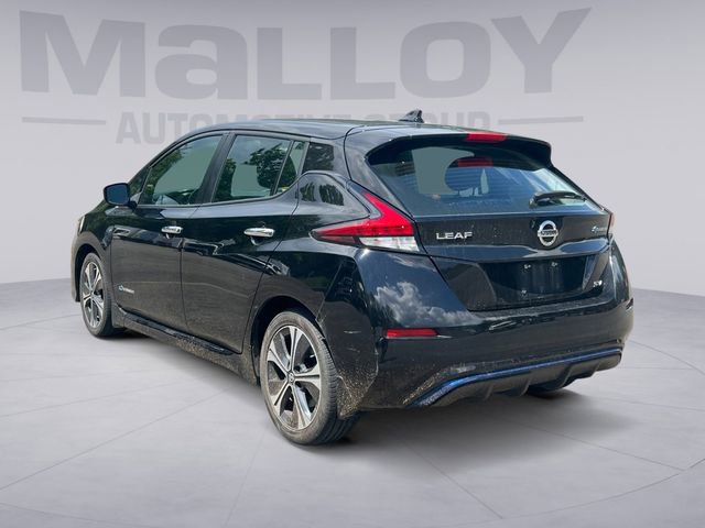 Used 2019 Nissan Leaf SV w/ SV Technology Package FWD image 3