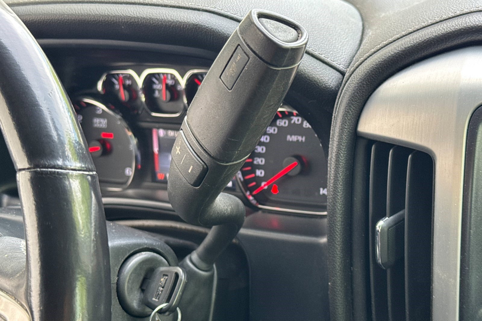 Used 2014 GMC Sierra 1500 SLT w/ SLT Crew Cab Value Package RWD image 25