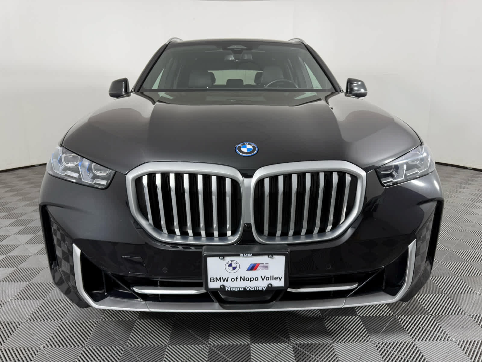 Used 2025 BMW X5 xDrive50e AWD/4WD image 8