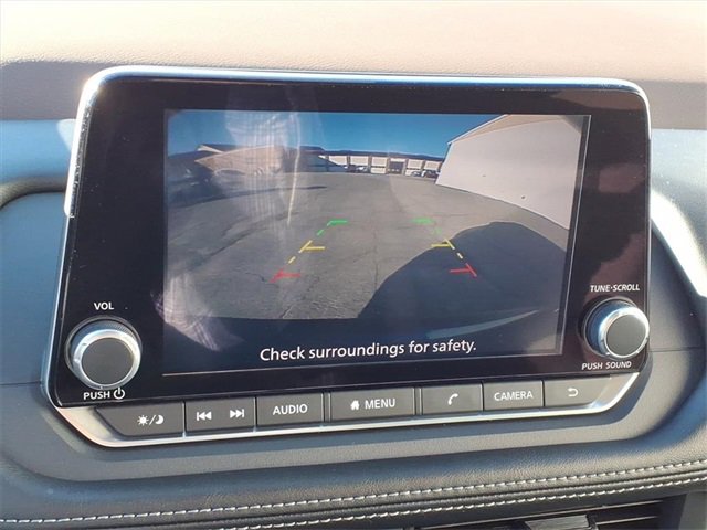 Used 2023 Nissan Rogue SV image 18