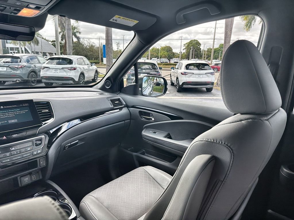 Used 2020 Honda Passport Touring image 11
