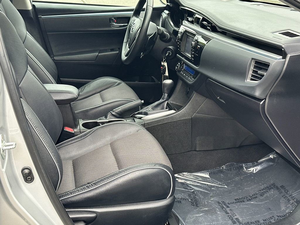 Used 2015 Toyota Corolla S FWD image 7