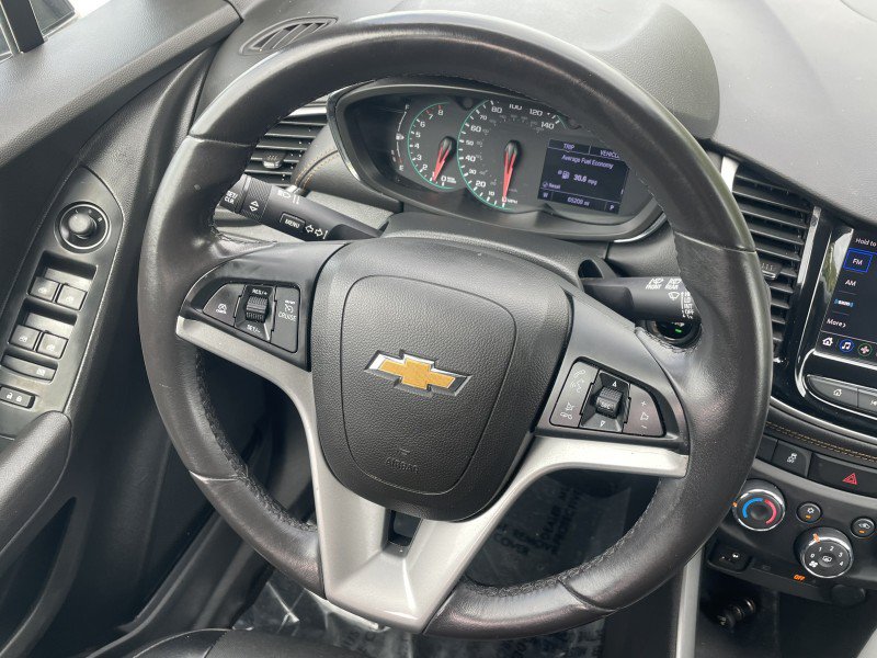 Used 2020 Chevrolet Trax LT w/ Driver Confidence Package AWD/4WD image 15