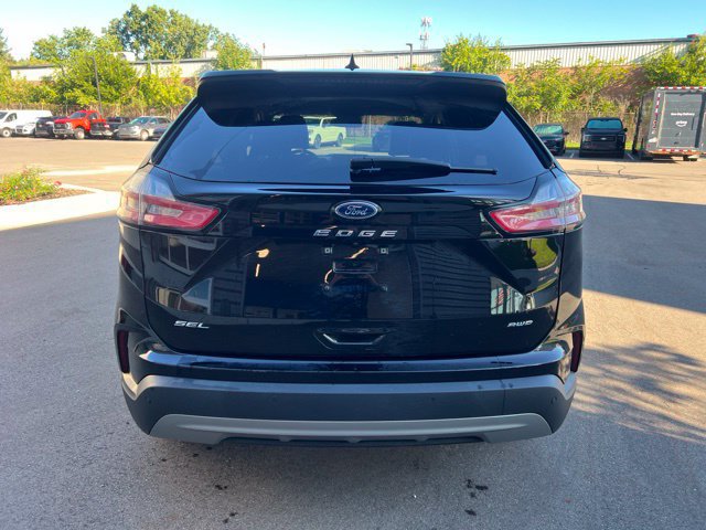 Used 2024 Ford Edge SEL w/ Convenience Package AWD/4WD image 6