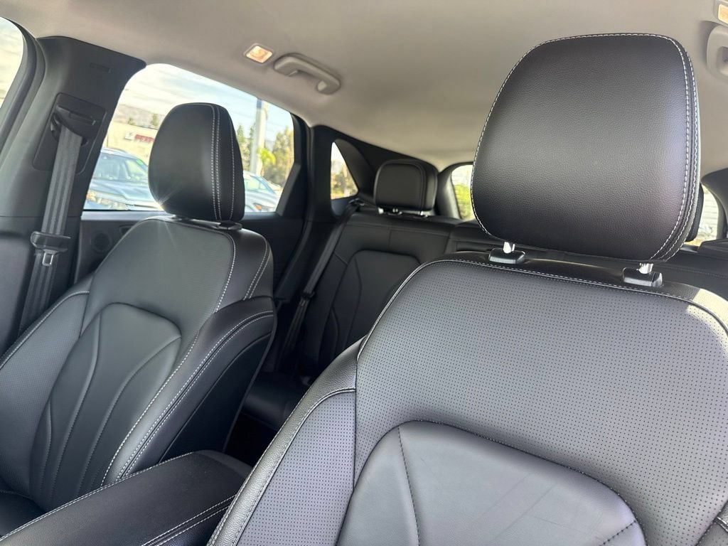 Used 2025 Ford Escape SE w/ PHEV Premium Package FWD image 20