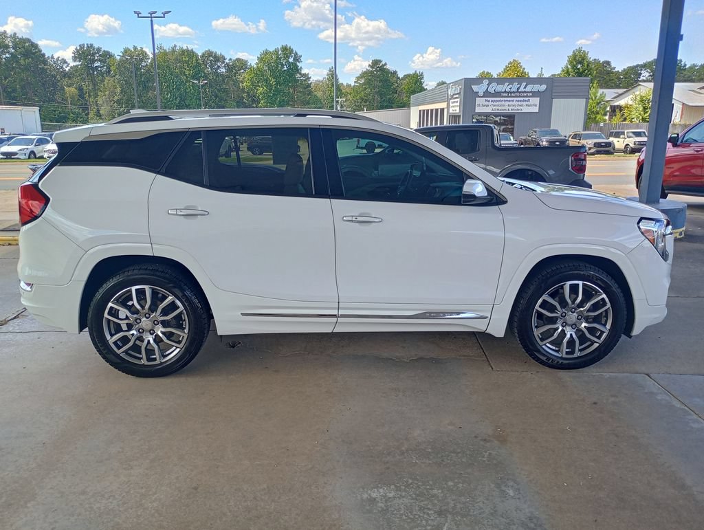 Used 2023 GMC Terrain Denali AWD/4WD image 6