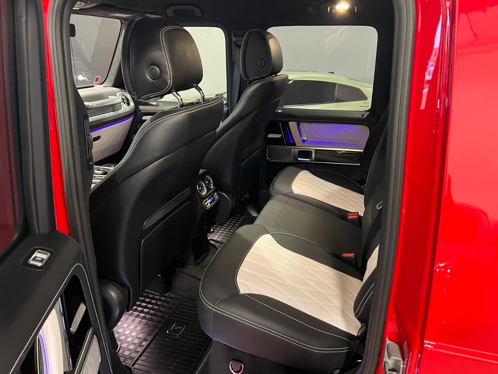 Used 2021 Mercedes-Benz G 550 image 32