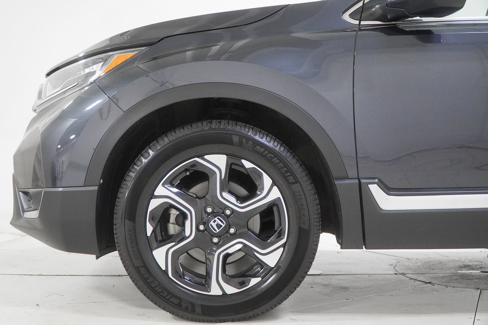 Used 2018 Honda CR-V Touring image 17