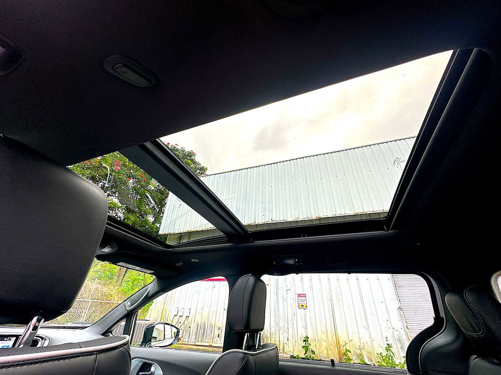 New 2026 Chrysler Pacifica Limited w/ Trailer Tow Group image 16