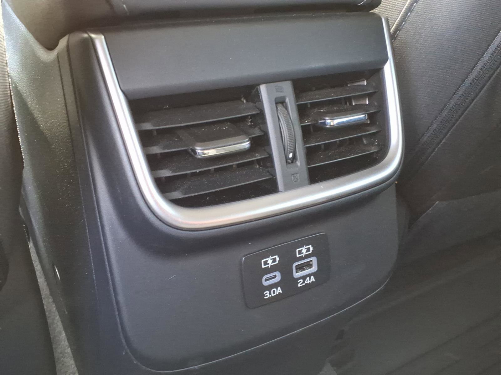 Used 2025 Subaru Outback Premium w/ Popular Package #1A image 5