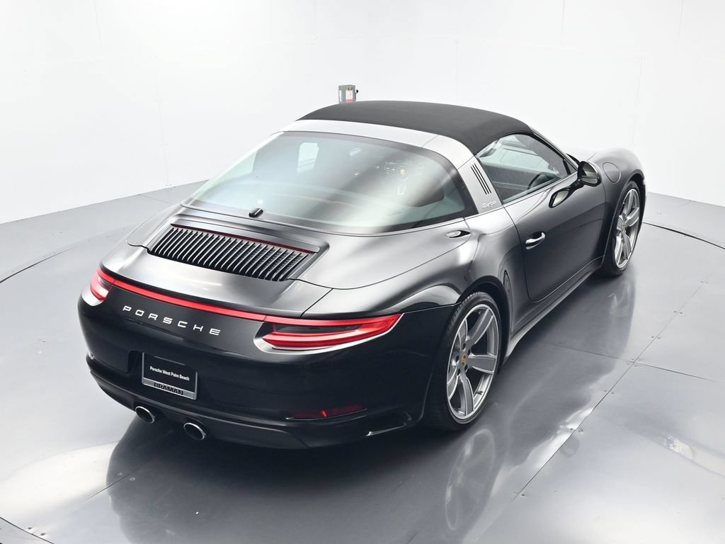 Certified 2019 Porsche 911 Targa 4 AWD/4WD image 39