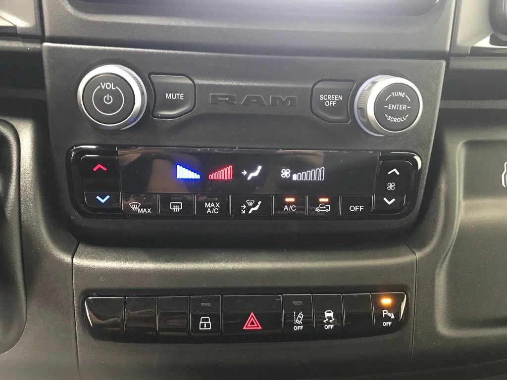 New 2024 RAM ProMaster 2500 w/ Convenience Group image 18