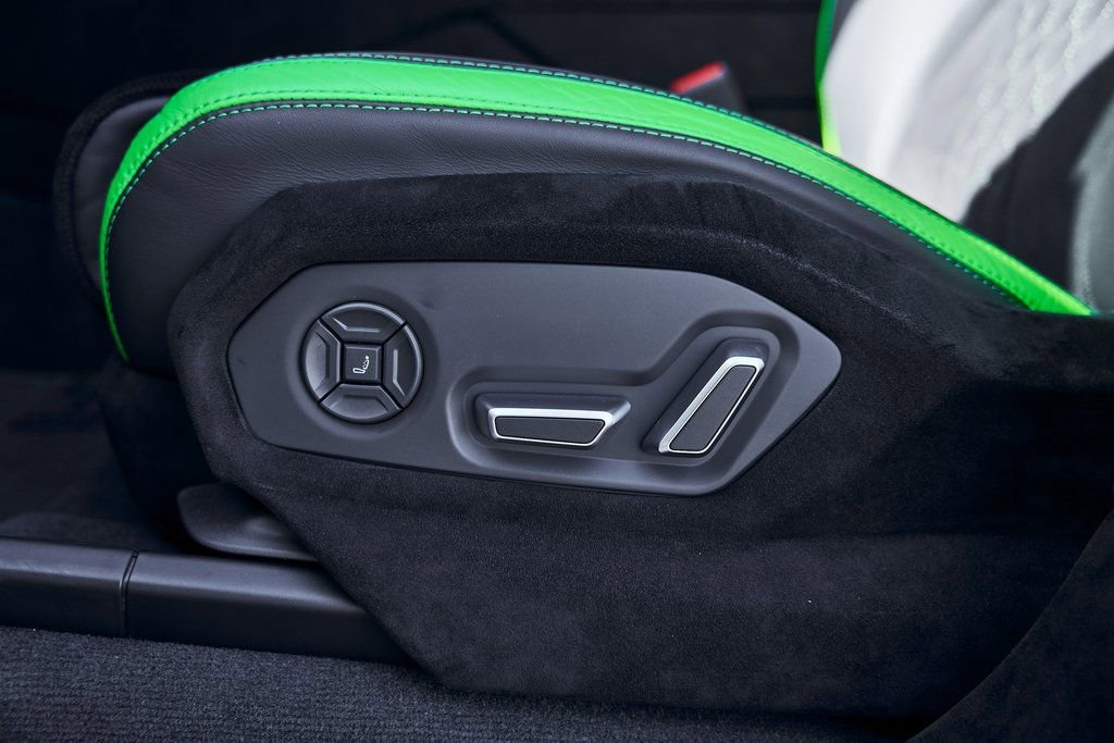 Used 2024 Lamborghini Urus Performante image 46