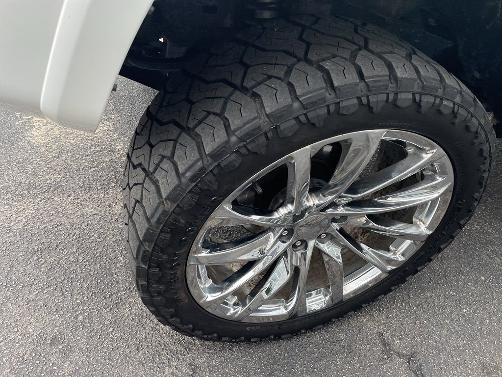 Used 2019 Toyota 4Runner SR5 Premium AWD/4WD image 5