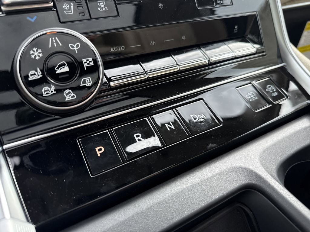 New 2026 Nissan Armada Platinum Reserve image 25