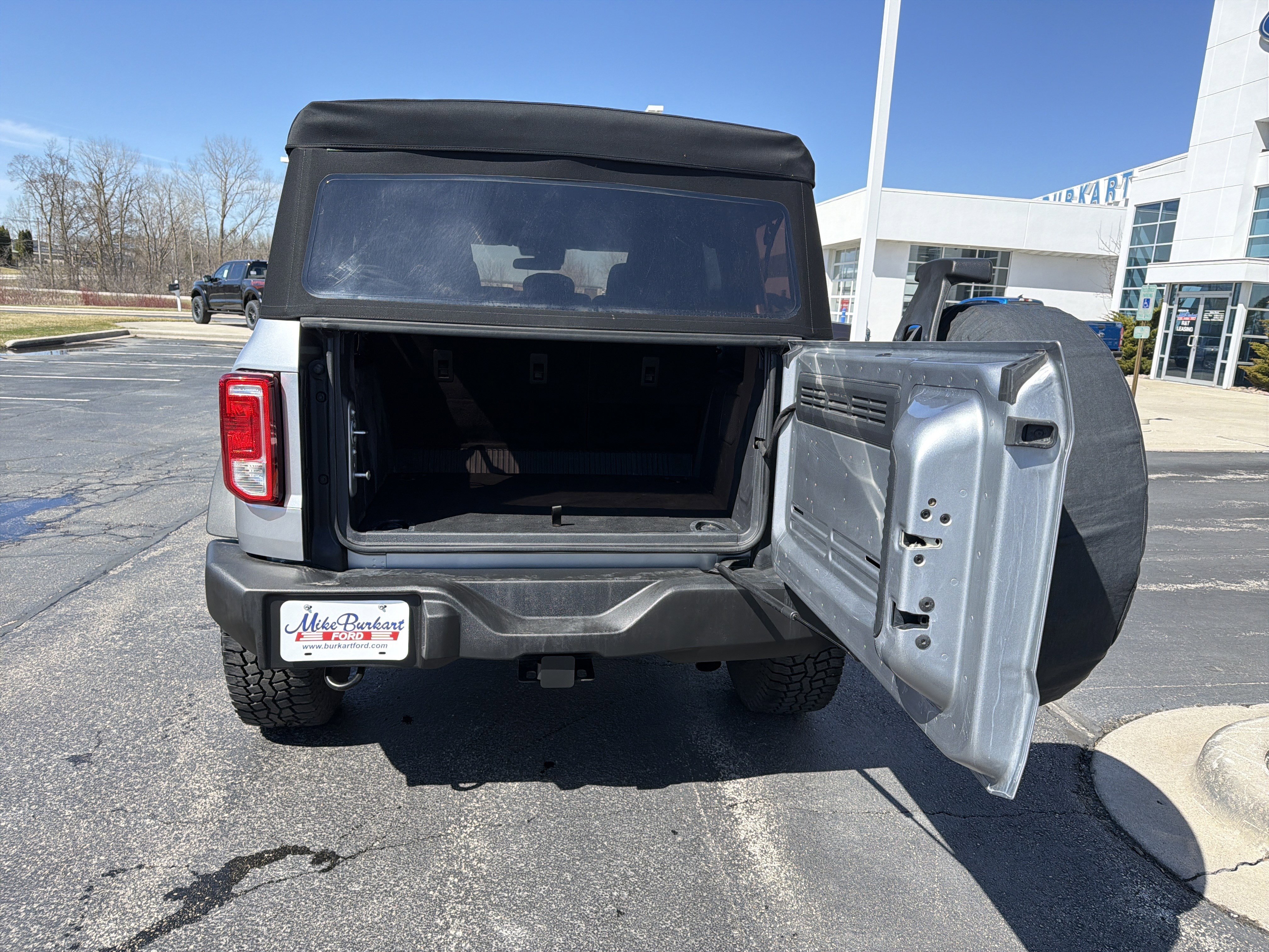 Used 2023 Ford Bronco 4-Door AWD/4WD image 14