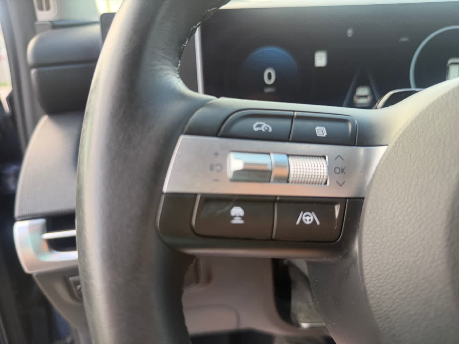 Used 2025 Hyundai Tucson SEL AWD/4WD image 34