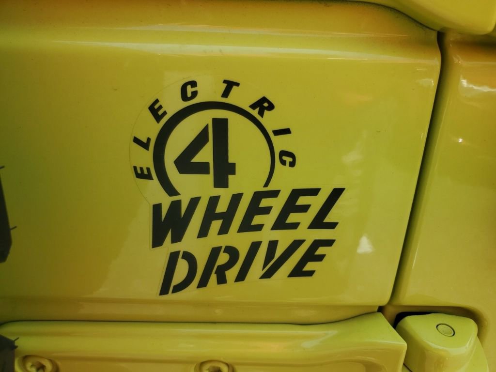 Used 2023 Jeep Wrangler Unlimited w/ Cold Weather Group image 14