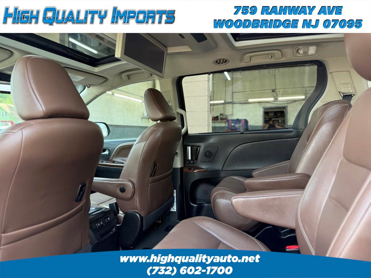 Used 2020 Toyota Sienna Limited Premium AWD/4WD image 45