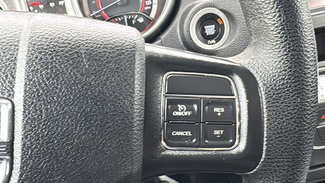 Used 2019 Dodge Journey SE w/ Blacktop Package image 19