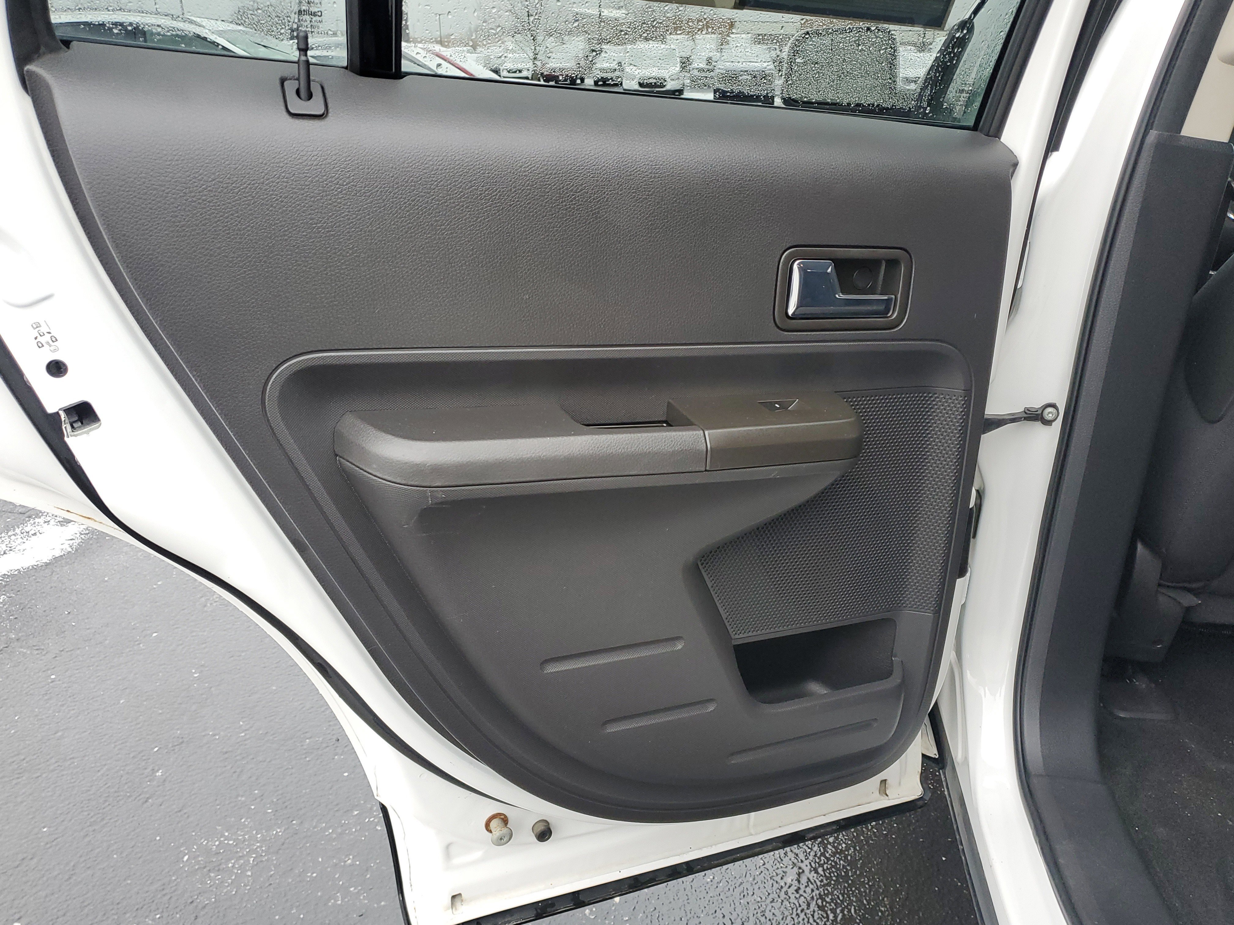 Used 2009 Ford Edge SEL image 8