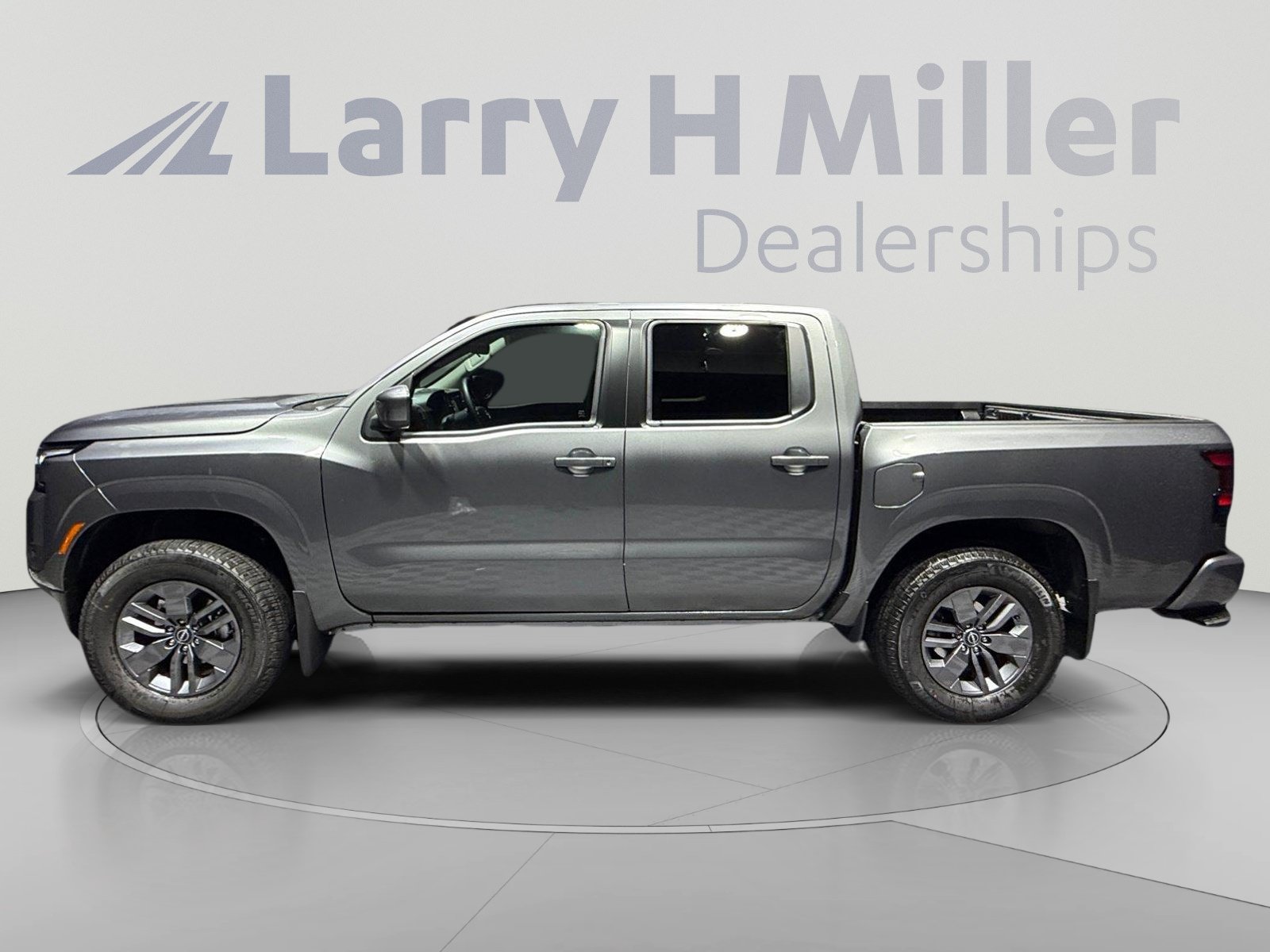 New 2026 Nissan Frontier SV w/ Tow Package AWD/4WD image 2