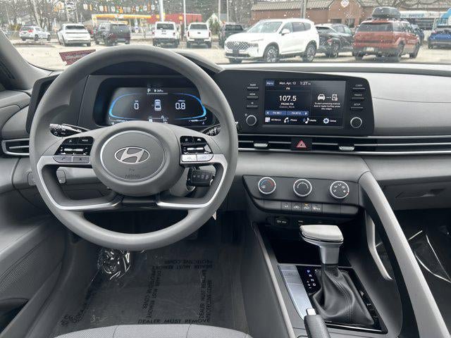New 2026 Hyundai Elantra SE FWD image 45