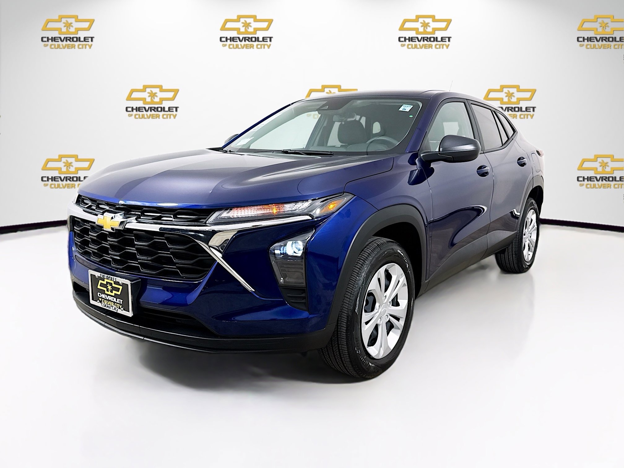 Used 2024 Chevrolet Trax LS image 3