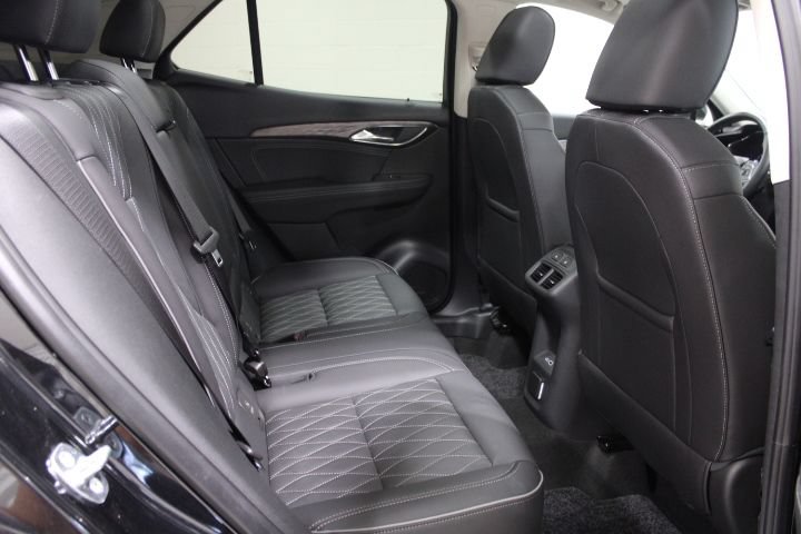 Used 2023 Buick Envision Avenir AWD/4WD image 29
