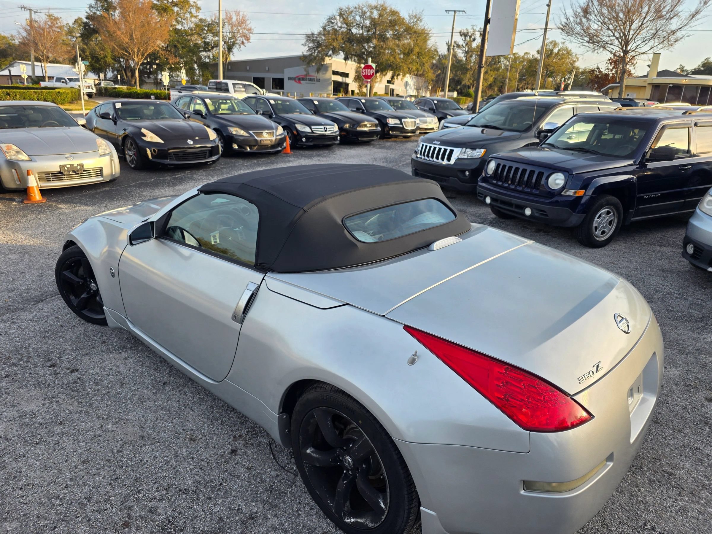 Used 2007 Nissan 350Z Enthusiast RWD image 22