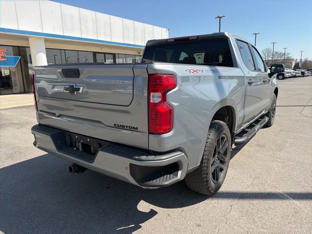 Used 2024 Chevrolet Silverado 1500 Custom w/ Turbomax Blackout Package image 3