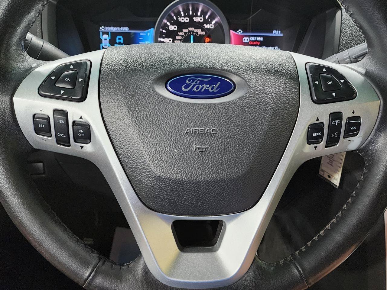 Used 2015 Ford Explorer XLT w/ Equipment Group 202A AWD/4WD image 16
