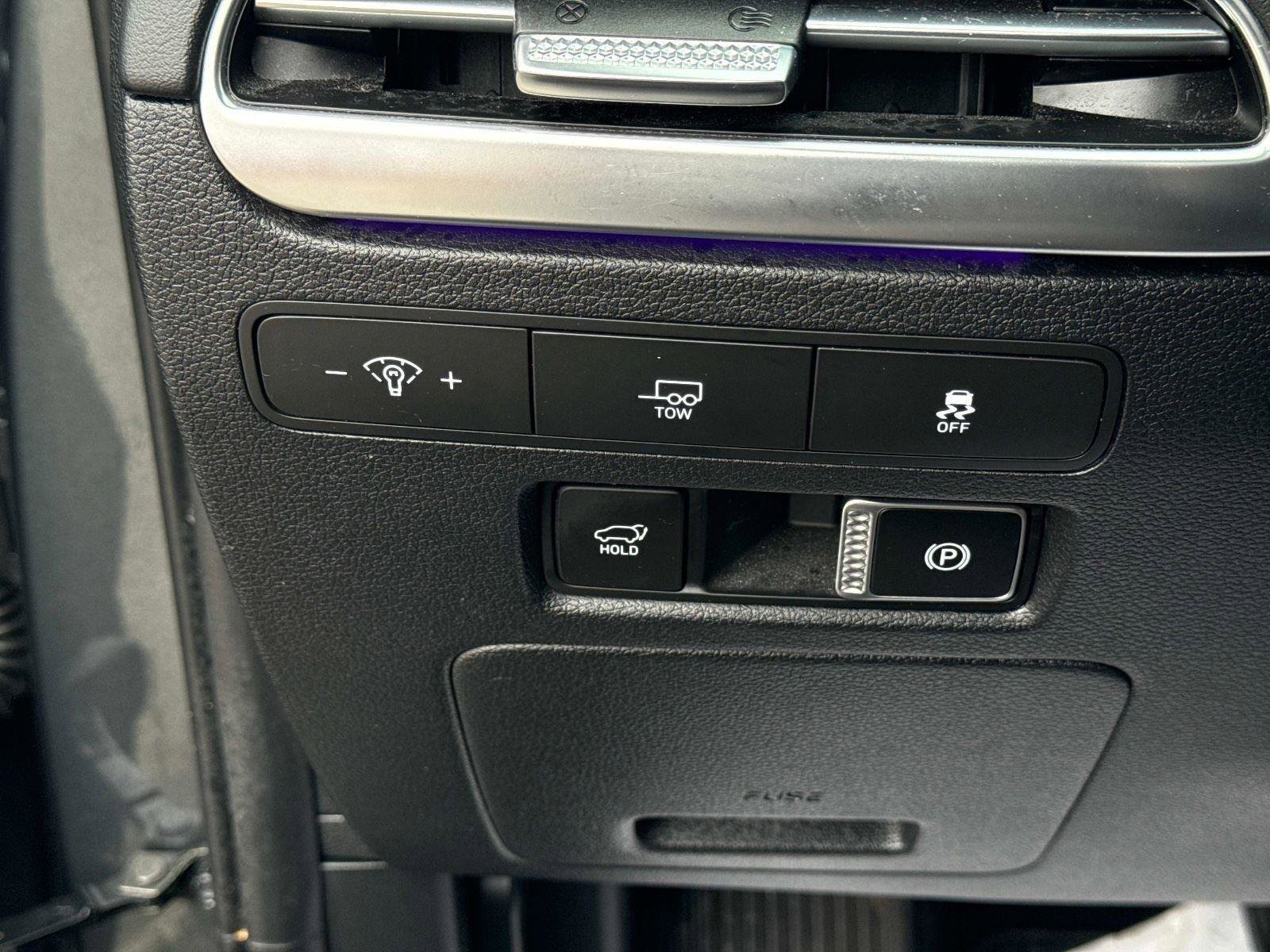 Used 2023 Hyundai Palisade Calligraphy image 30