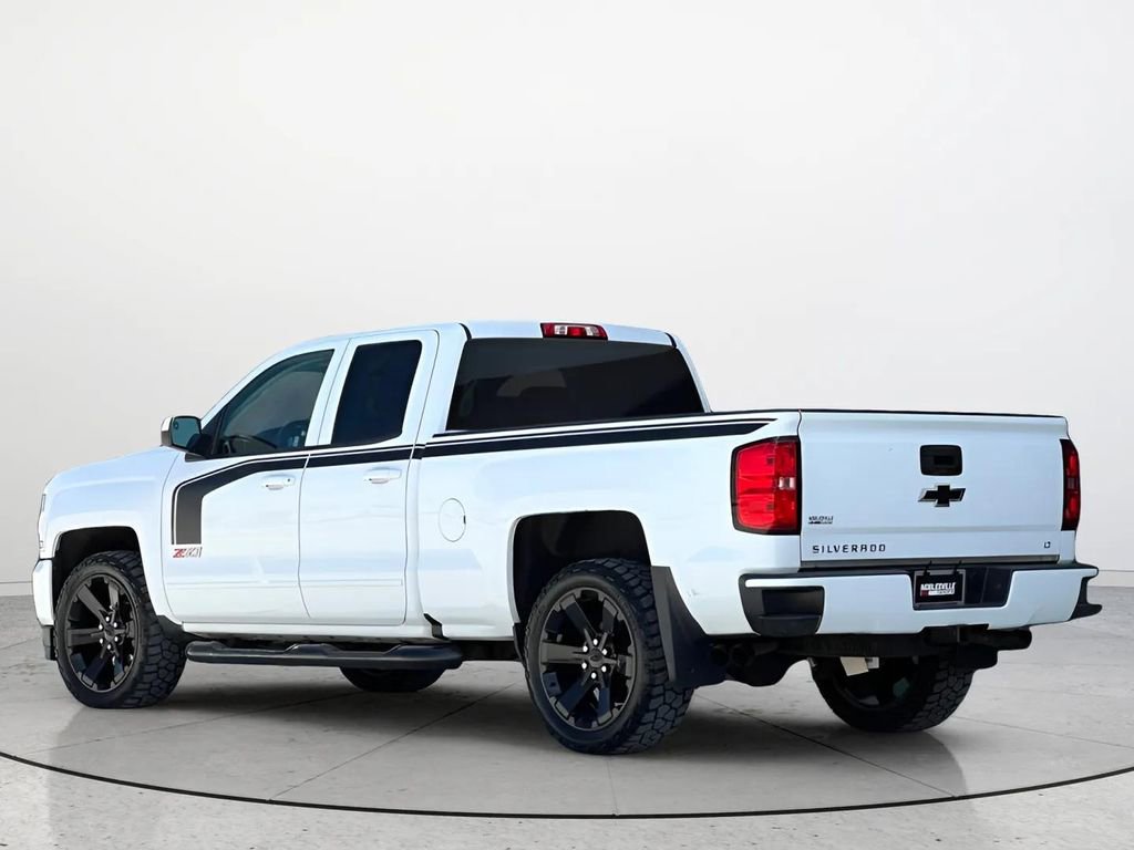 Used 2017 Chevrolet Silverado 1500 LT w/ Rally 2 Edition AWD/4WD image 3