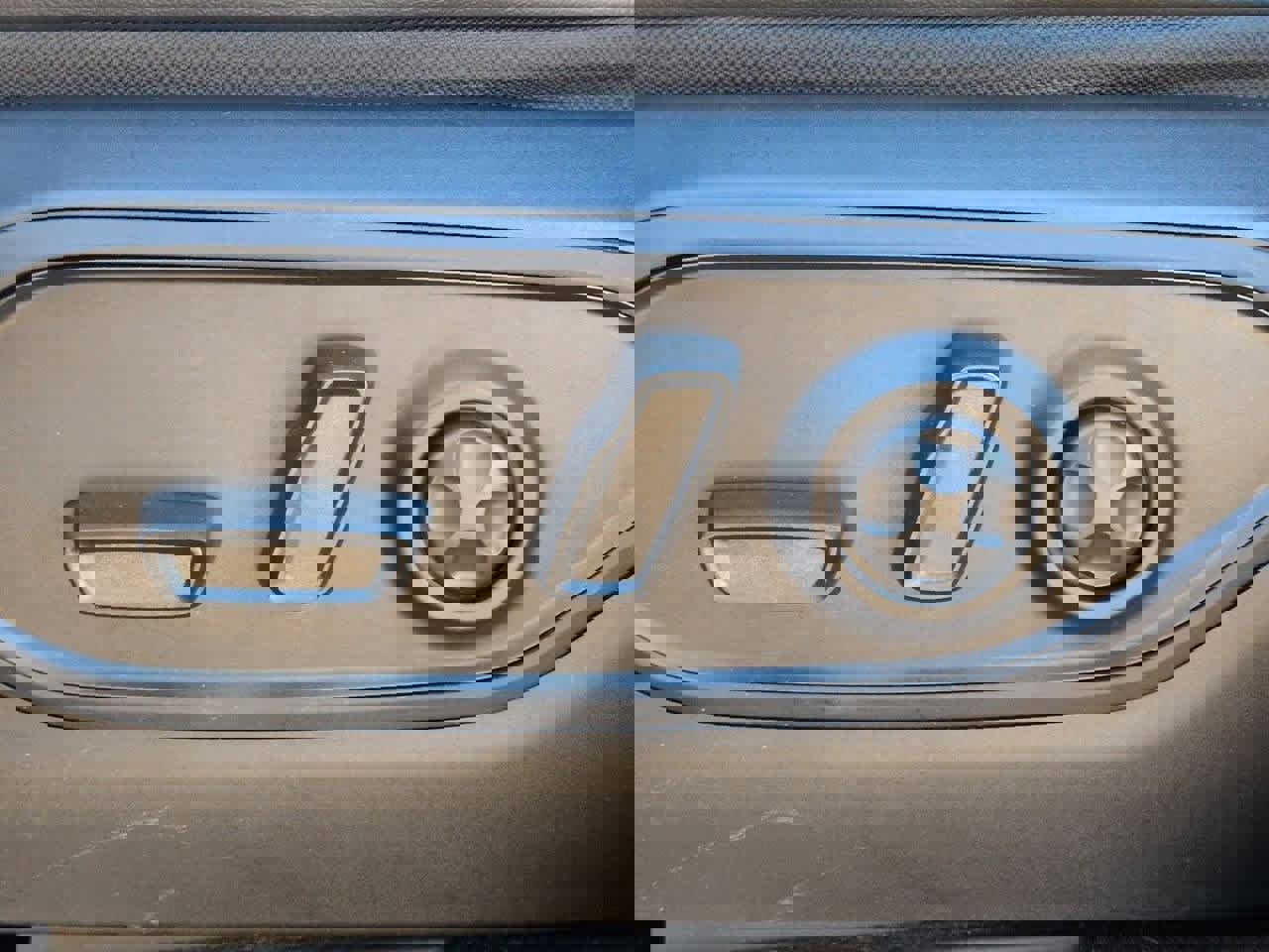 Used 2022 Jeep Grand Cherokee Limited image 17