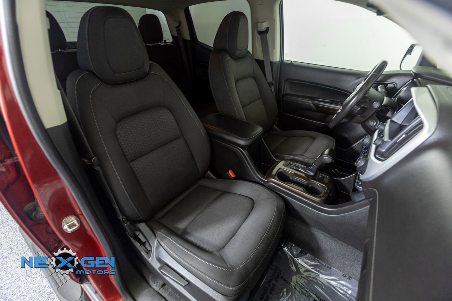 Used 2020 GMC Canyon SLE w/ Elevation Edition image 42