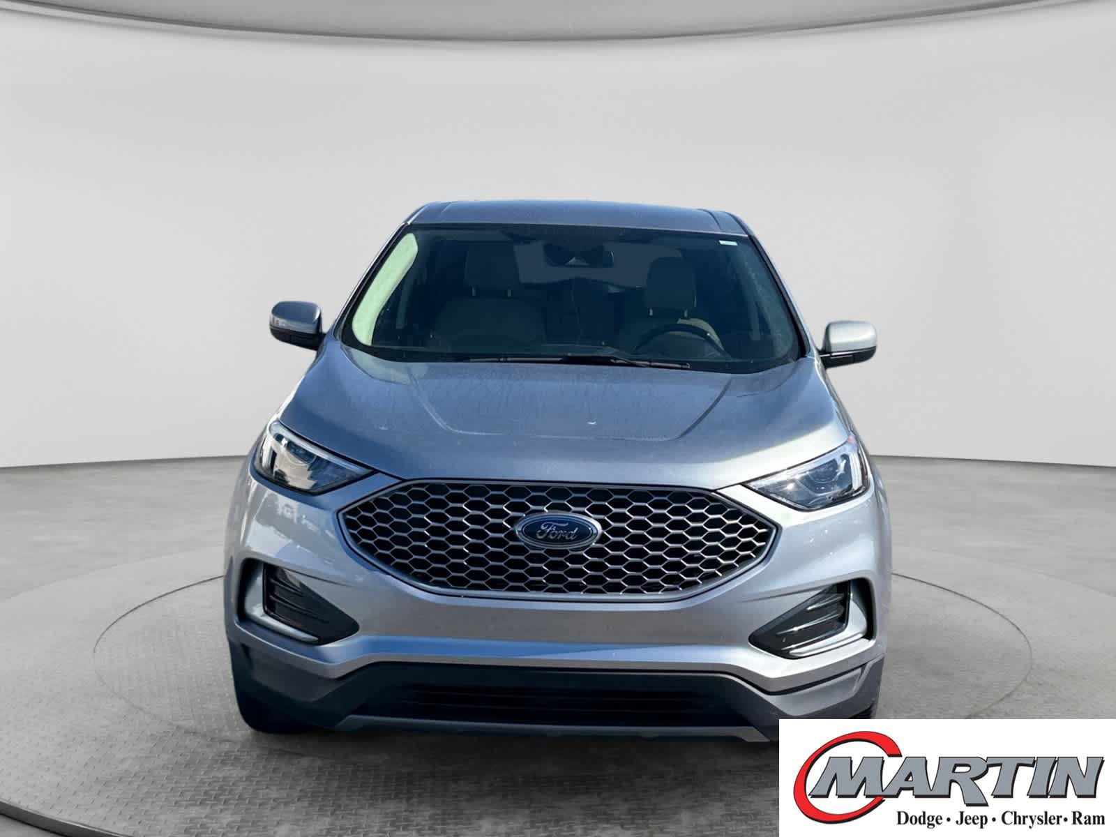 Used 2024 Ford Edge SEL AWD/4WD image 2