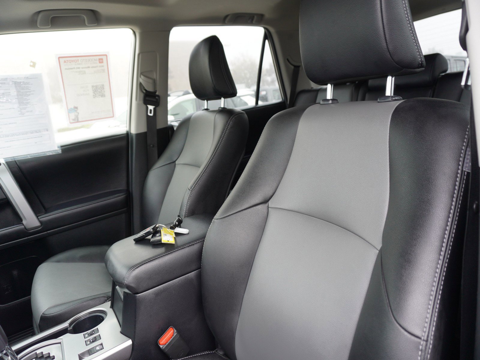 Used 2023 Toyota 4Runner SR5 Premium w/ Moonroof Package image 23