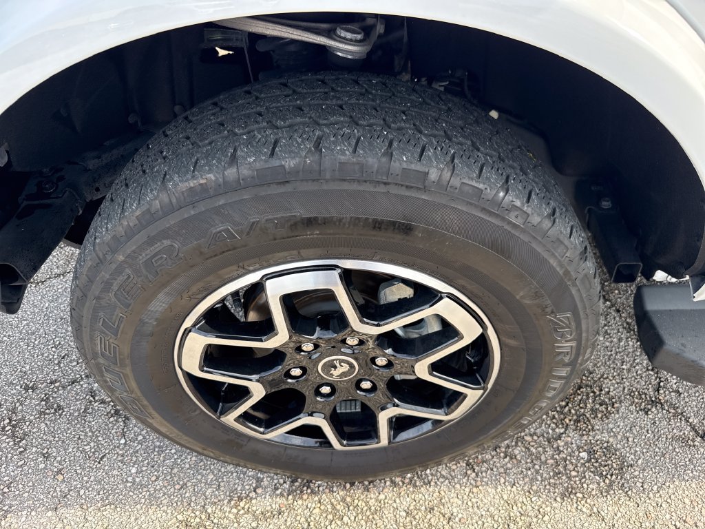 Certified 2024 Ford Bronco Outer Banks AWD/4WD image 13